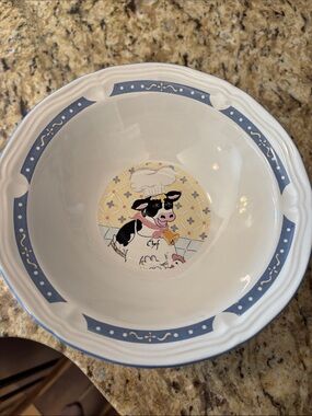 Set of 8 !! Kitchen Kow bowls.